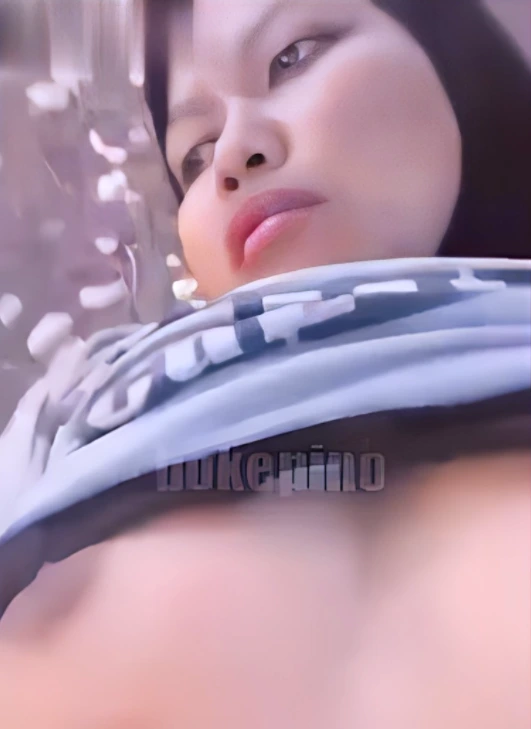 Ocil Hijab Nekad Main di Halaman