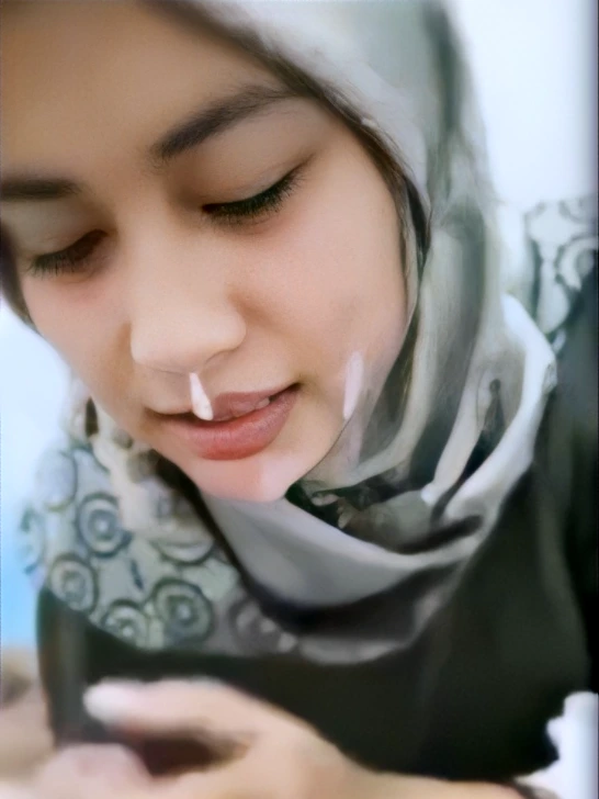 Crootin di Muka Penuh Peju Kental