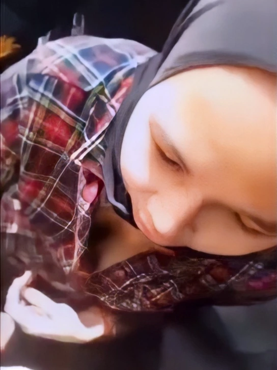 Hijab Kocokin Konti Sambil Mengemudi