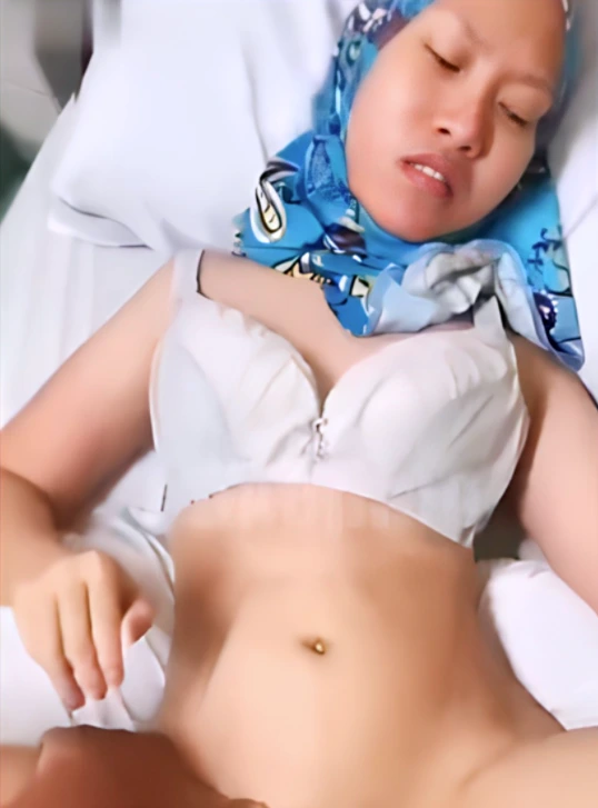 Embat Kaka Ipar yg Ditinggal Suami Kerja