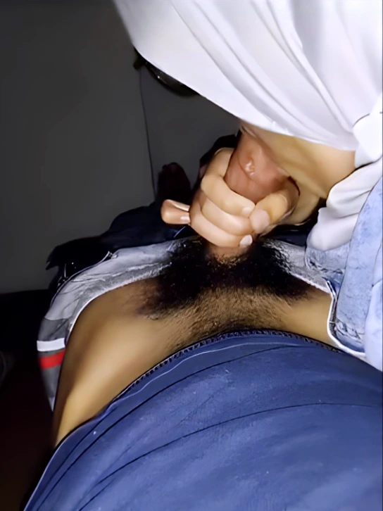 Rebahan Sambil di Isep Ukhti 