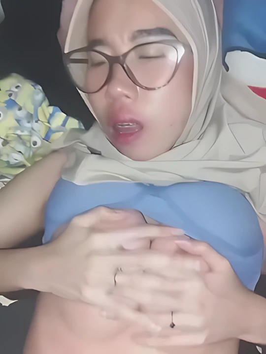 Pacar Hijab Penurut Pasrah di Garap