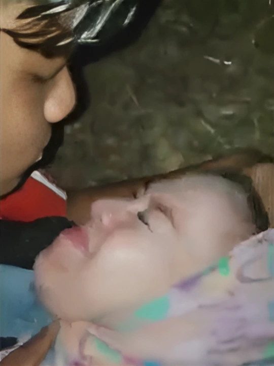 Paksa Ukhti Main di Kebun